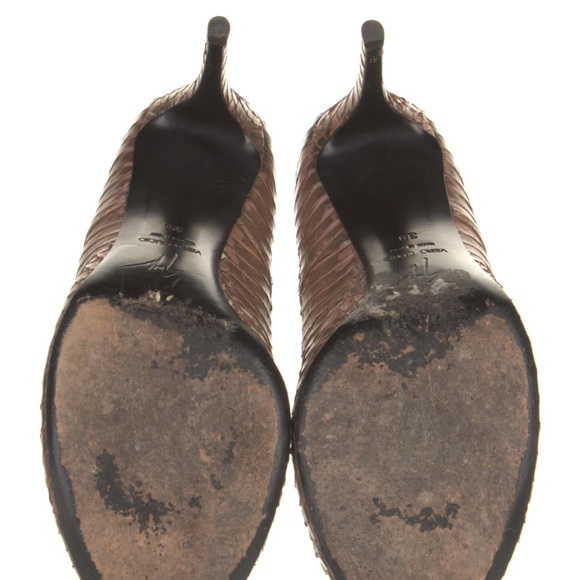 Giuseppe Zanotti bronze snakeskin heels, size 39 - Picture 11 of 11